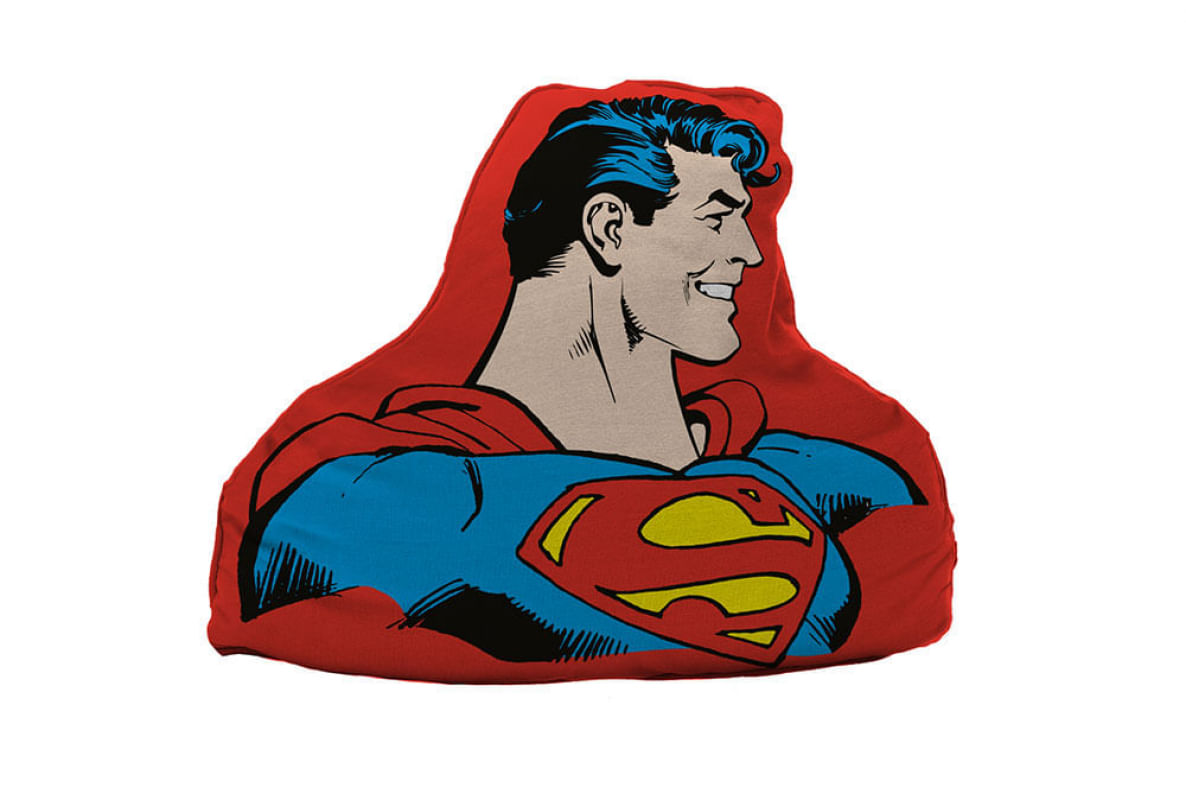 Almofada Poliéster Recorte DC Superman Half Body Fd Vermelha